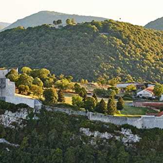 Ville de Besançon : vue sur la Citadelle depuis Bregille
