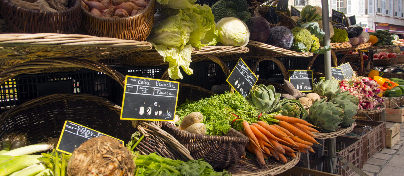 Légumes sur le marché de Beaune