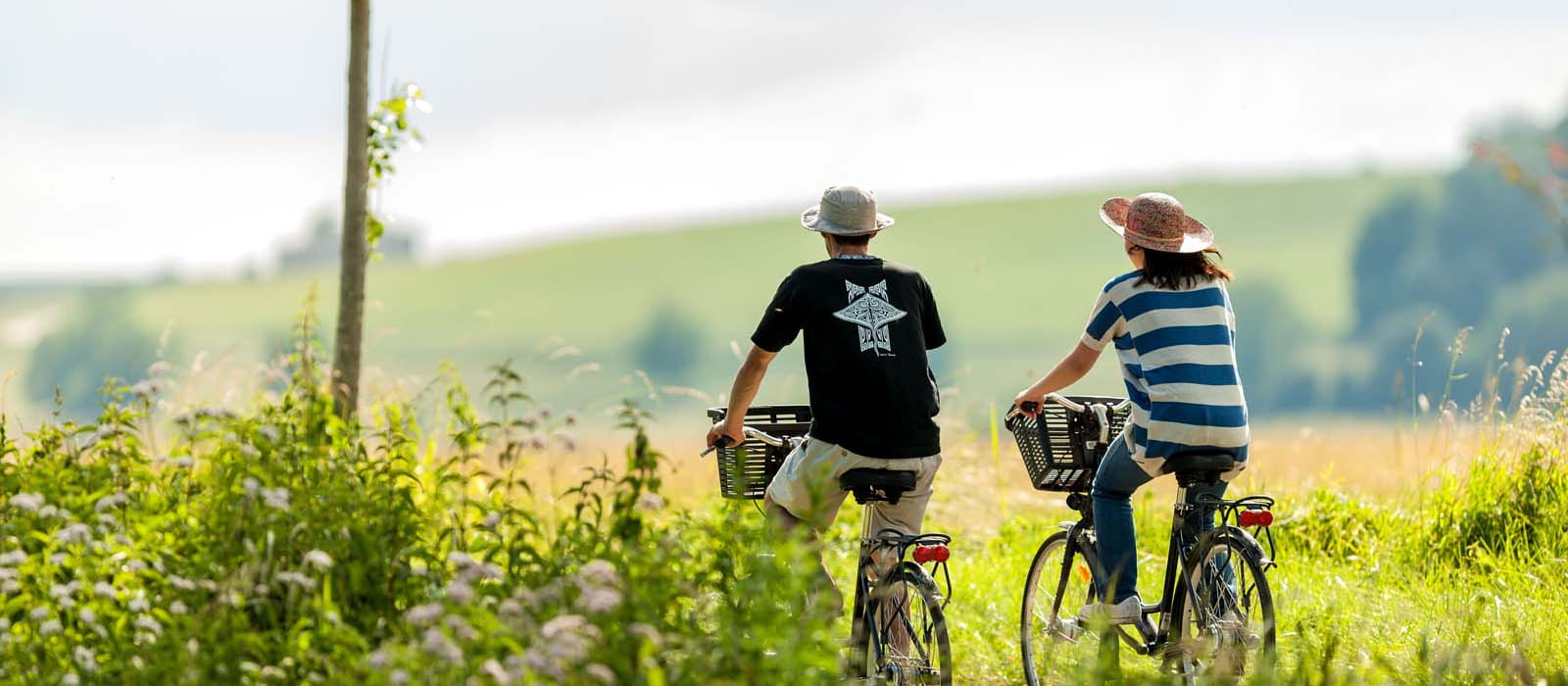 Cyclistes en bord de Saône