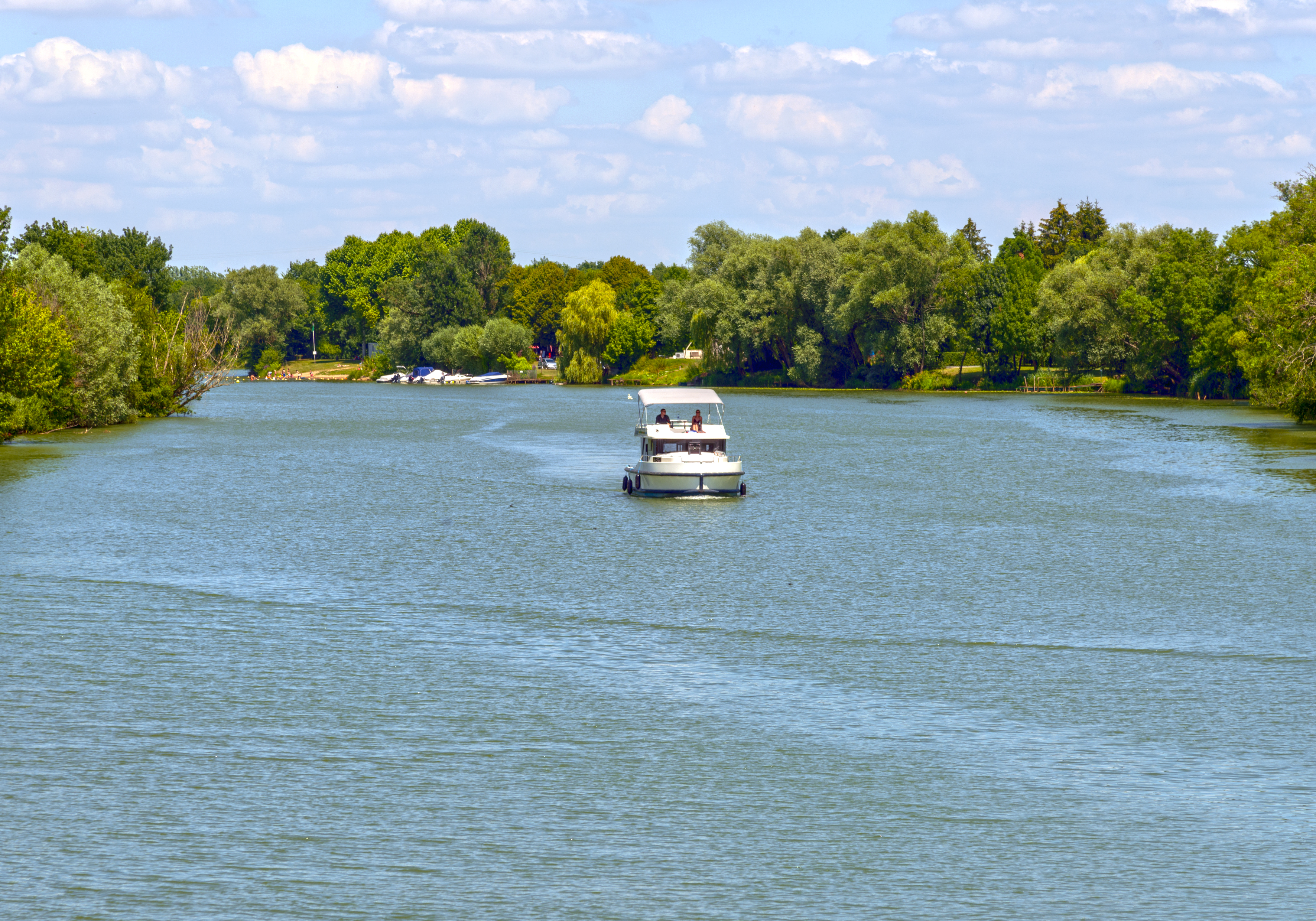 Tourisme fluvial à Pontailler sur Saône