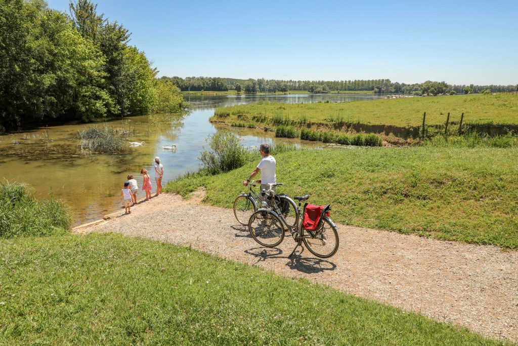 V50-LA MOUGE La Voie Bleue Moselle-Saône à vélo
