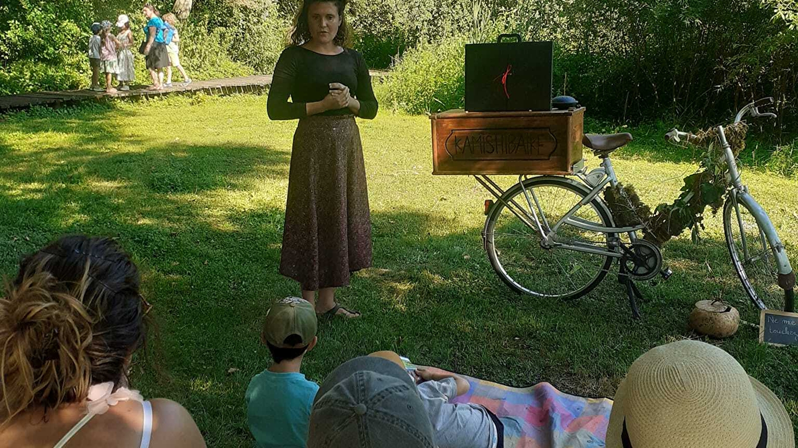 Balade à vélo contée avec Artisane d'Histoires