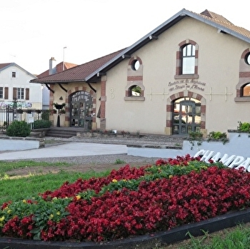 Maison de la Négritude et des Droits de l'Homme - CHAMPAGNEY