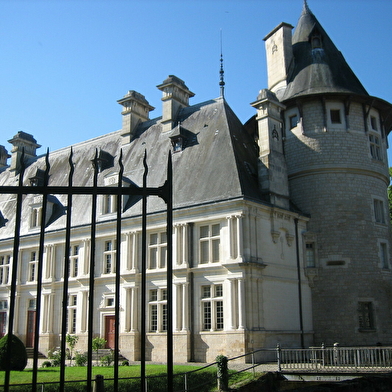 Château de Montigny-sur-Aube