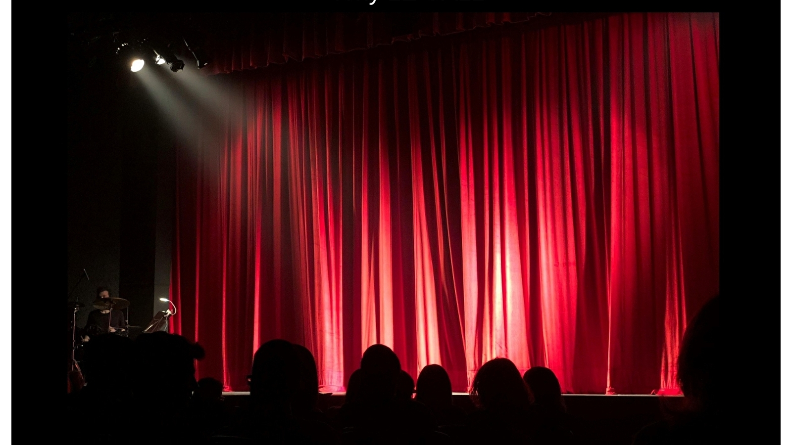 Théâtre - Tout est sous contrôle