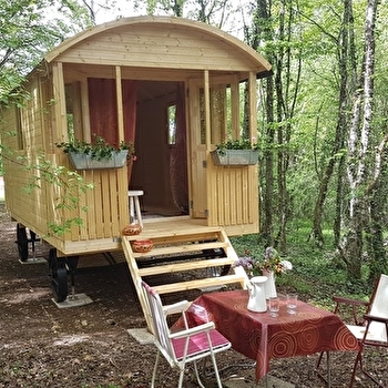 Umai Naturellement - Les Roulottes - SOUGERES-EN-PUISAYE