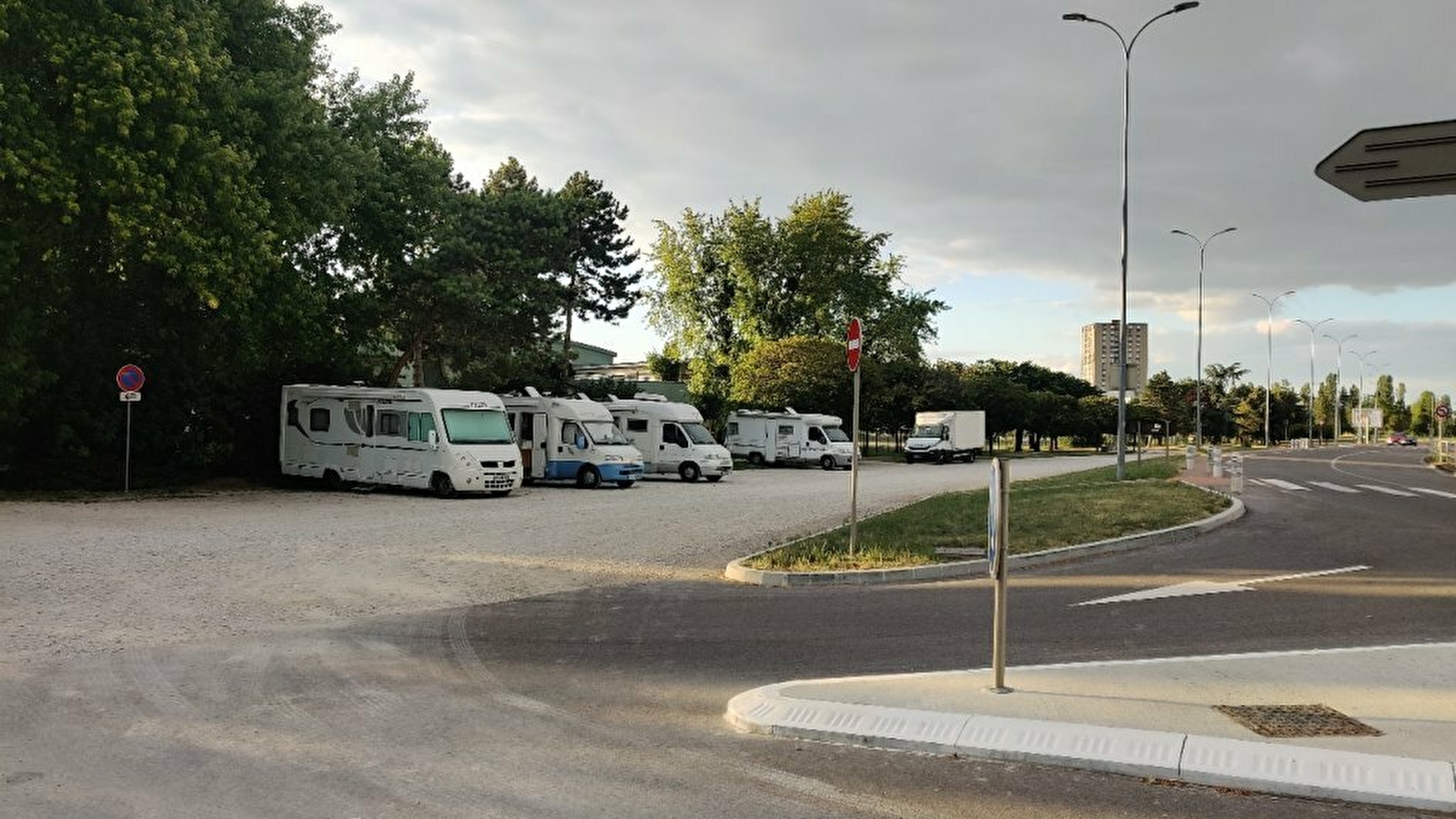 Aire de service pour les camping-cars