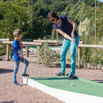 Aire de loisirs & Mini-Golf - LA CLAYETTE