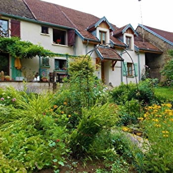 Chambres d'hotes Le Coucou - RIOZ