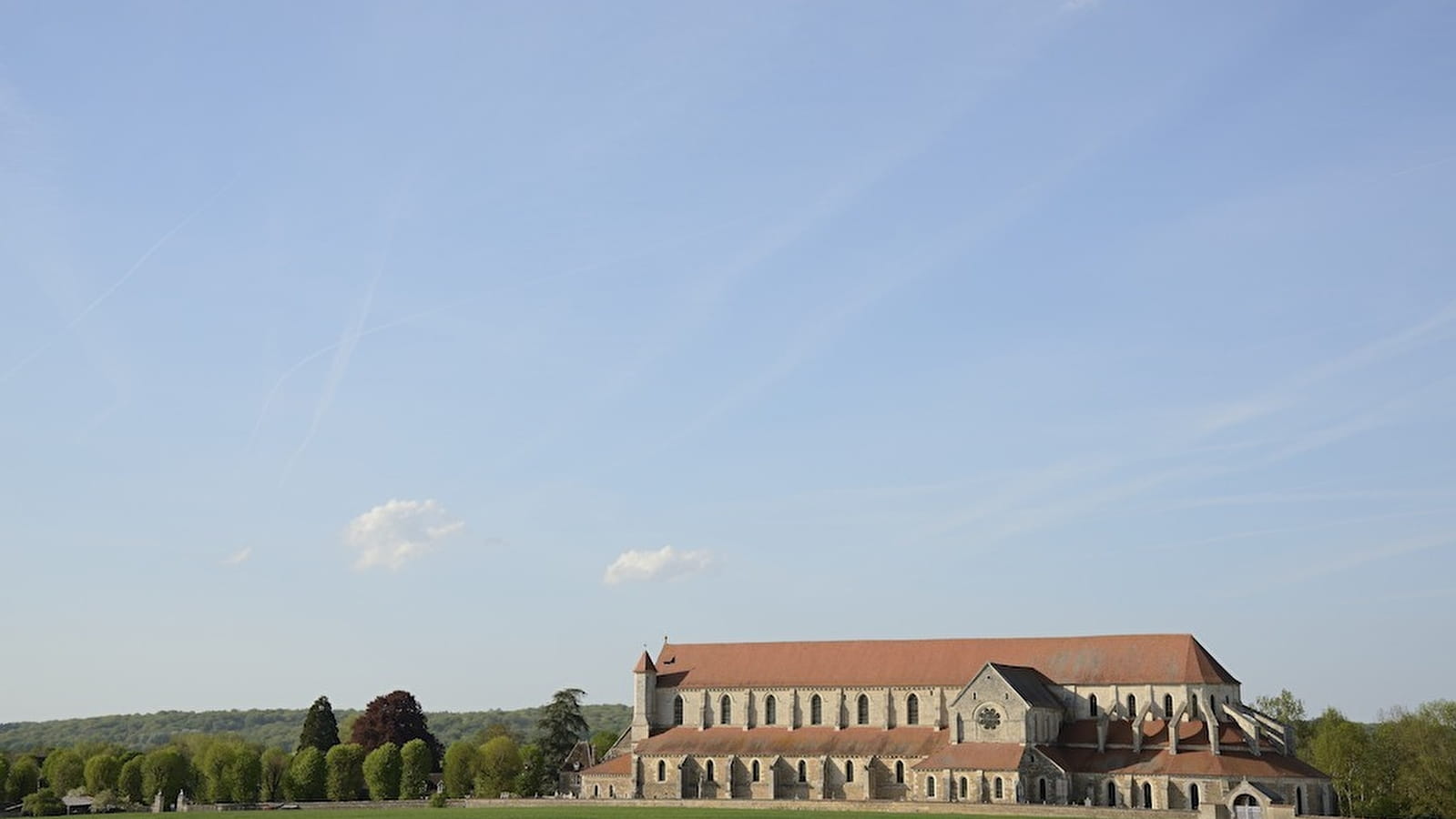 L'Abbaye de Pontigny, aux origines du Chablis