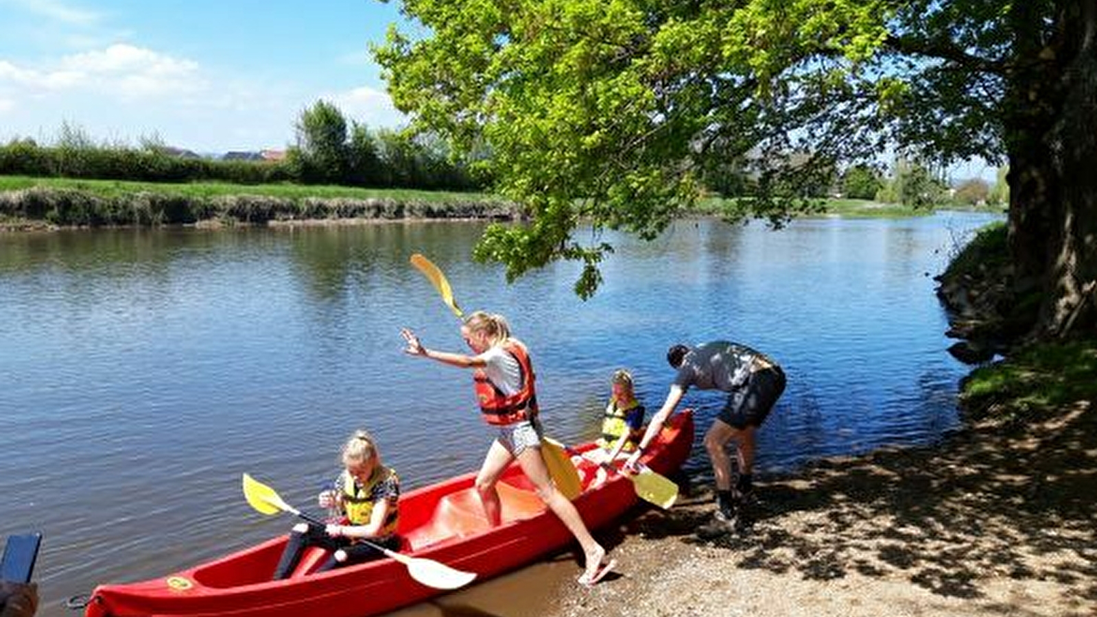 Location de canoë au camping des 2 Rives