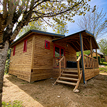 Le Village des Randonneurs et ses 5 pods - MOUX-EN-MORVAN