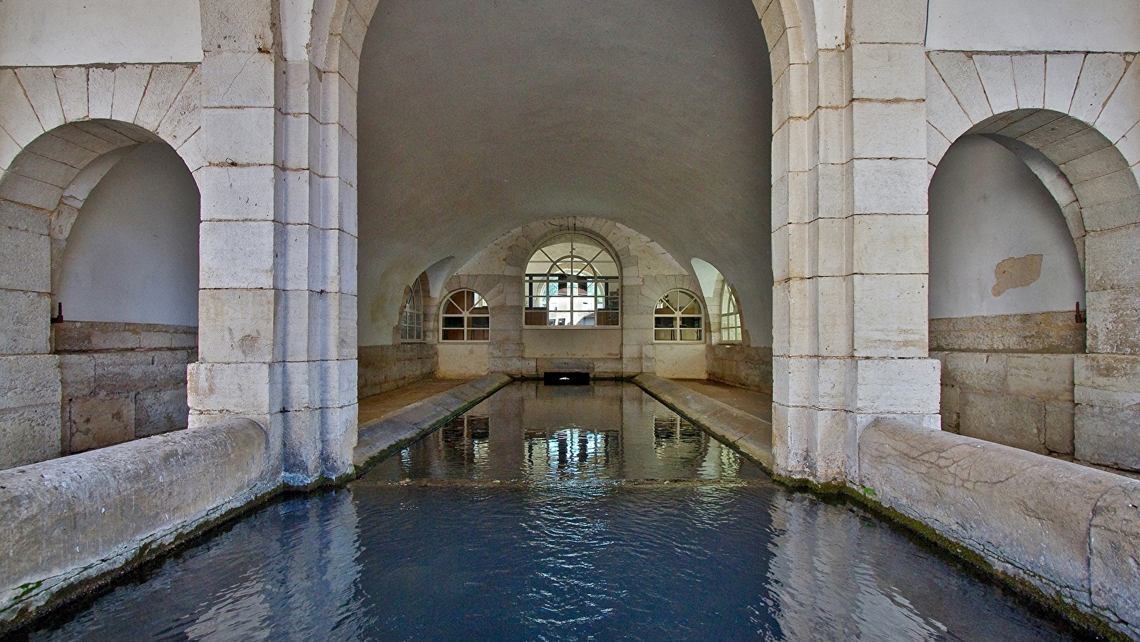 Mairie-lavoir de Dampierre-sur-Salon