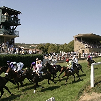 Courses hippiques - CLUNY
