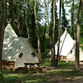 Tipis - CORMORANCHE-SUR-SAONE