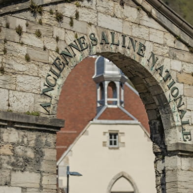 Visite d'une charpente du XVe siècle
