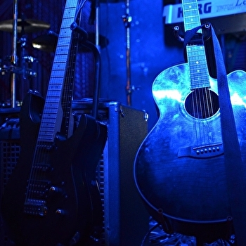 Decize en fête - Concerts avec 'Glitch' et 'Tuesday' - DECIZE