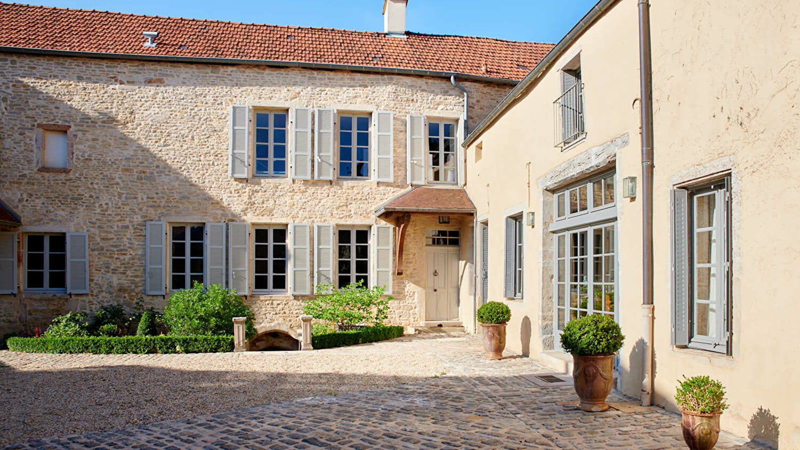 Maison Laroze