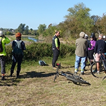 À Cercey, à vélo, on écoute les oiseaux - POUILLY-EN-AUXOIS