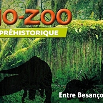 Aire de camping-cars - Parking privé du Dino-Zoo - ÉTALANS