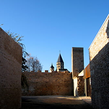 Visite guidée - L'enceinte de la cité médiévale - CLUNY