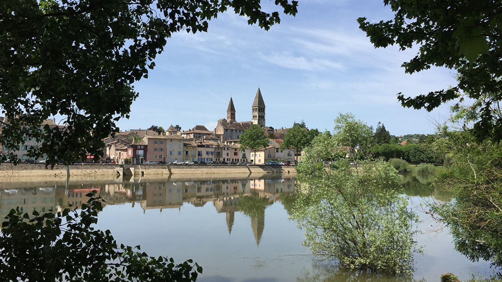 Apéritif panoramique à Tournus, Rive Gauche