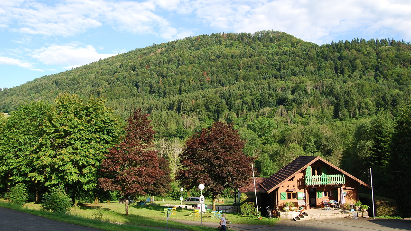 Camping et Chalets Les Grands Champs