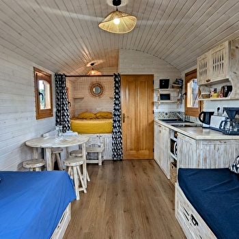 La Roulotte du Domaine des Nomades - MIMEURE