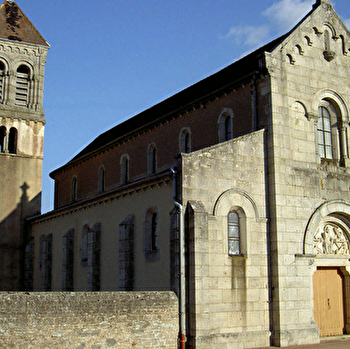 Eglise Saint-Pierre - PRESSY-SOUS-DONDIN