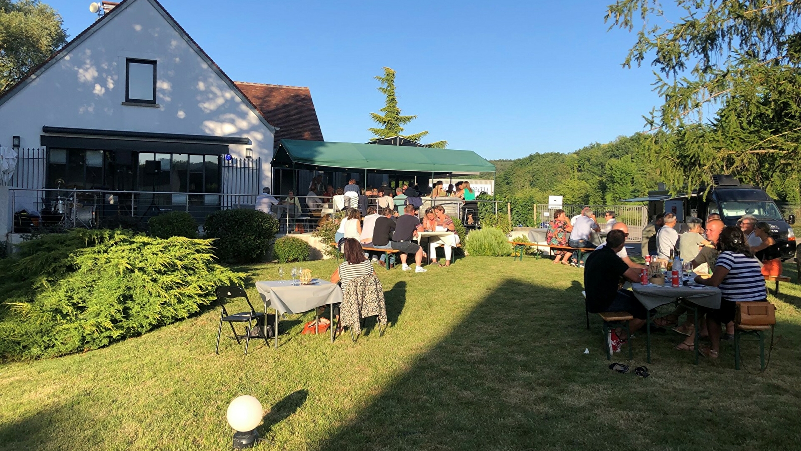 Apéro-concert du chablisien