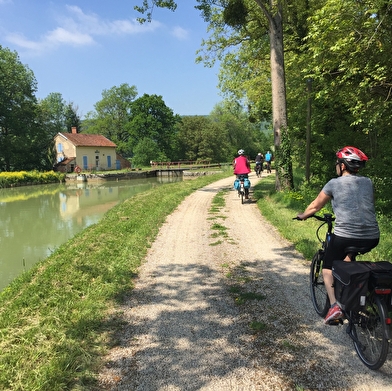 Journée à vélo - Le long du canal de Bourgogne
