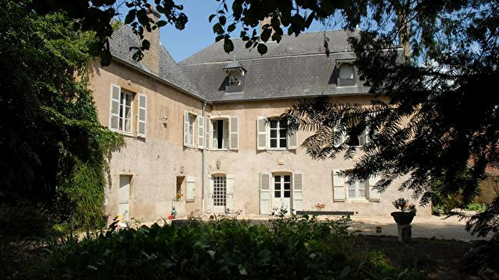 La Maison des Gardes - Chambres d'hôtes