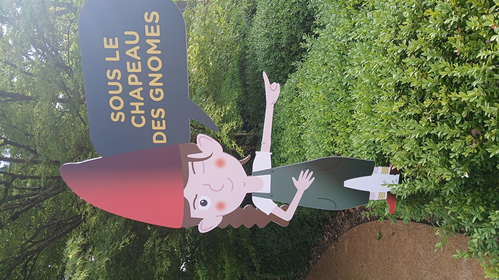 Visite guidée de l'exposition 'Sous le chapeau des gnomes' à la Villa perrusson