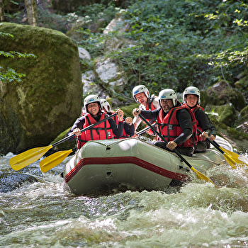 Angie 'le feu de l'eau' : Rafting et Eaux Vives, kayak et paddle - SAINT-MARTIN-DU-PUY