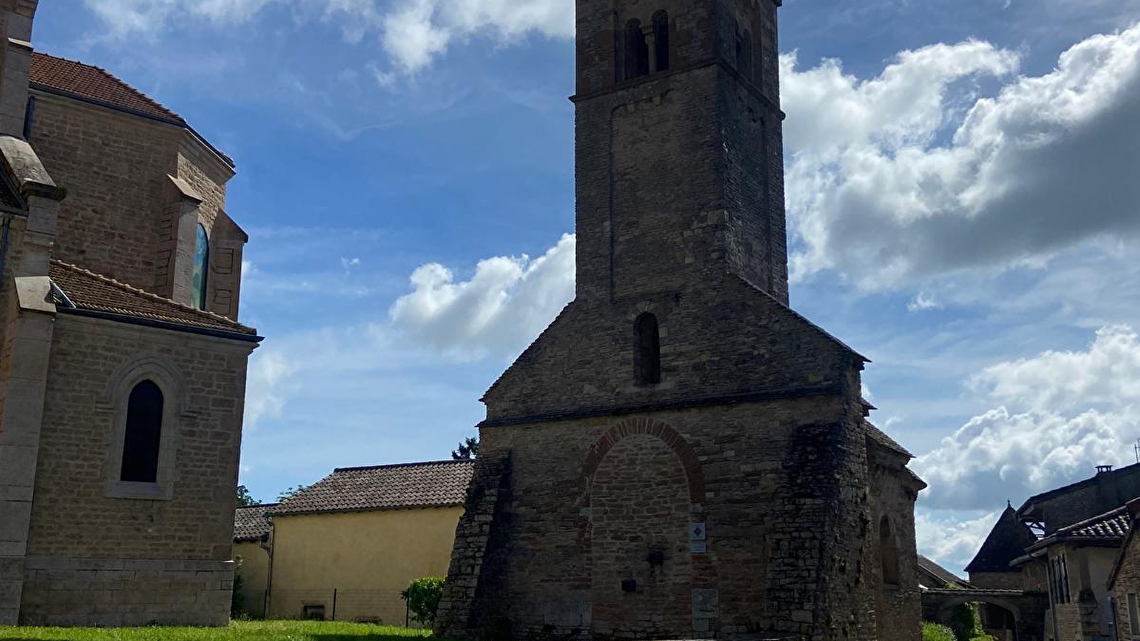 Le Vieux Clocher