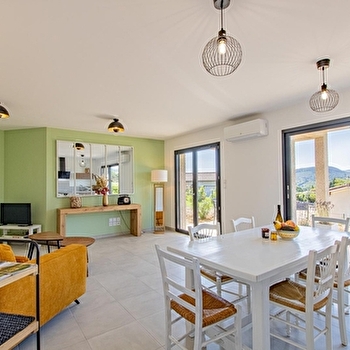 l’Echappée Bourguignonne - LA ROCHE-VINEUSE