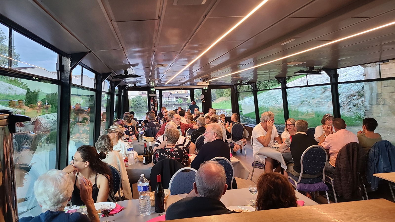 La Noctambule : Croisières Repas nocturne sur la Saône