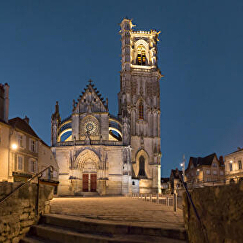 CLAMECY, ENTRE OMBRES ET LUMIERES - CLAMECY