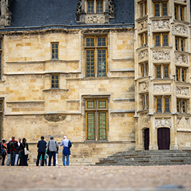 Visites guidées de Nevers en couleurs : Les Couleurs, c'est la Ville 