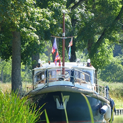 Halte nautique La34S. Ecluse du Banet