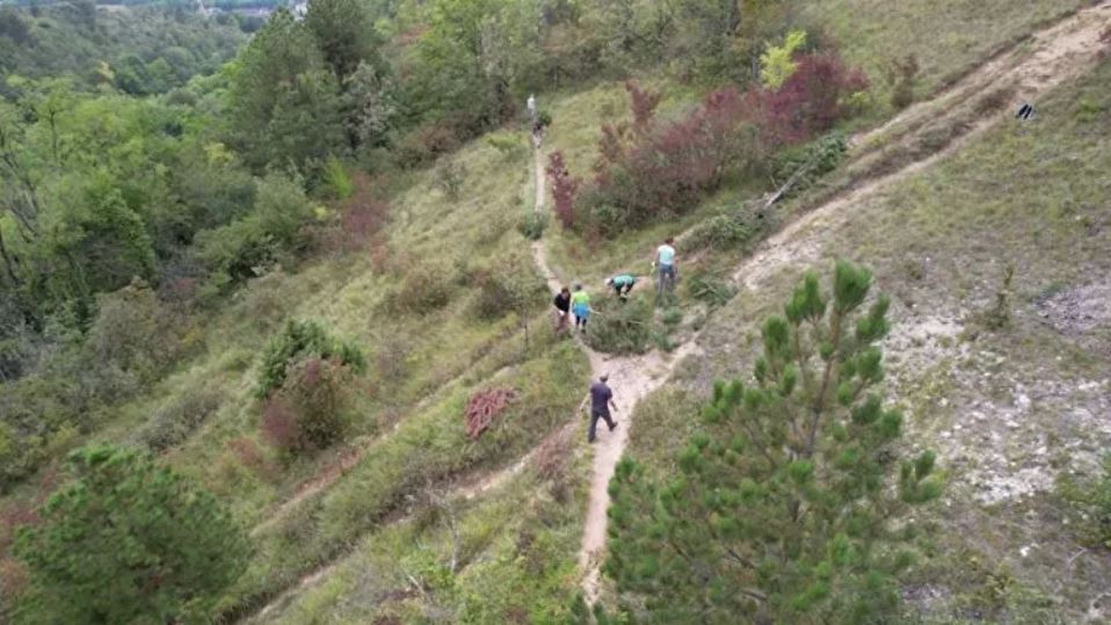 À l’assaut de la broussaille : chantier nature, à Talant et Plombières-lès-Dijon