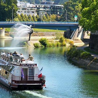 Bateau 'le Battant' Vedettes de Besançon