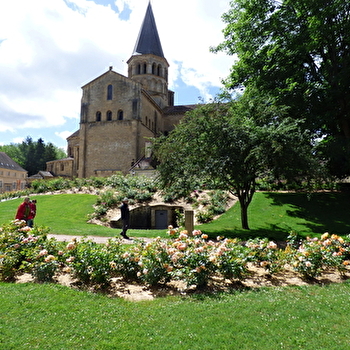 Jardin Saint-Hugues - PARAY-LE-MONIAL