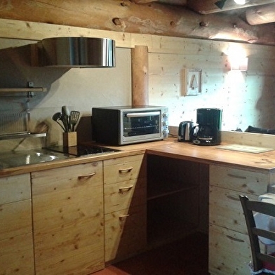 Les Humaneries - Appartement en chalet - B402FLO00