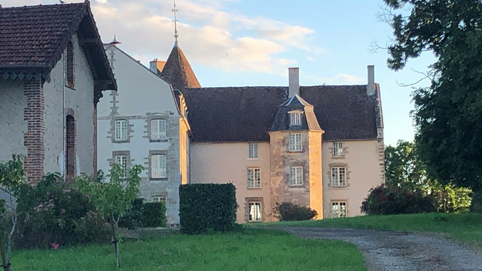 Château et Ferme de Dumphlun