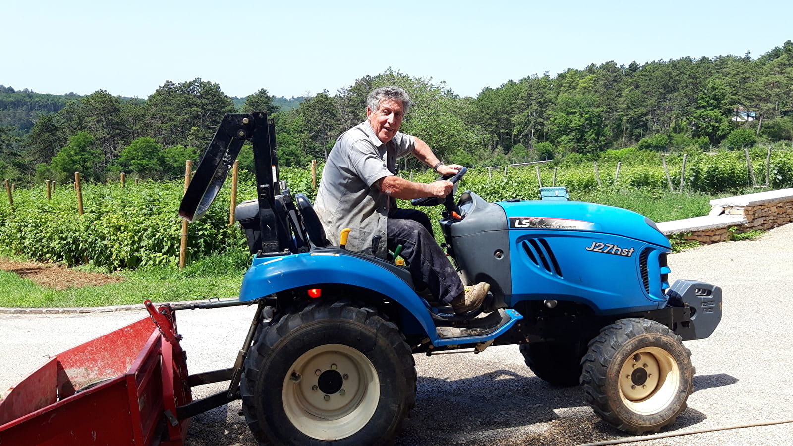 Le Clos de la Belle Chatelaine : Découvrir la Permaculture et déguster le vin du clos