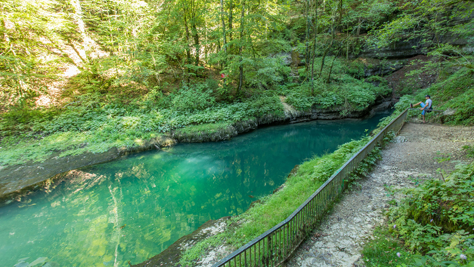 Source de l'Ain et ses cascades 