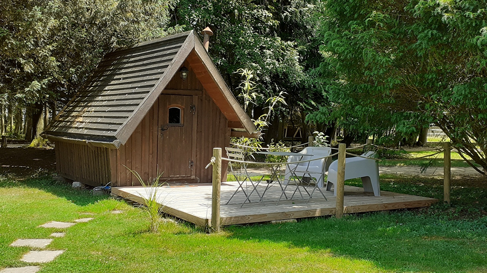 Les Cabanes de Viré - Cabane 'Aligoté'