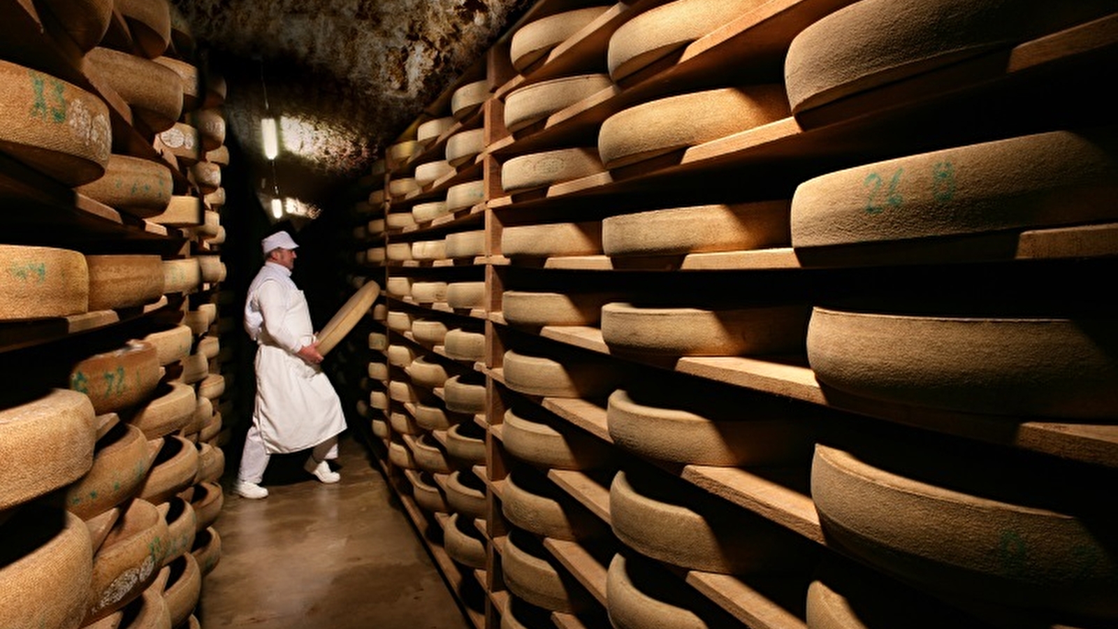 Caves d'affinage du Comté JURAFLORE au Fort des Rousses