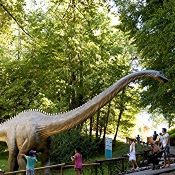 Parc Dino-Zoo - ÉTALANS